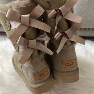 I just wear it once, but it’s not really my style almost brand new